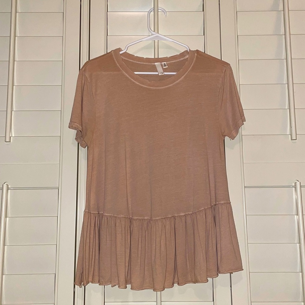 *WORN ONCE* TAN BP PEPLUM SHIRT
